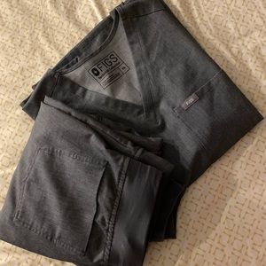 FIGS Graphite Set XS